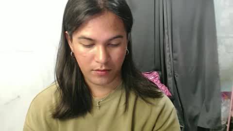 Ellez online show from December 22, 6:27 pm