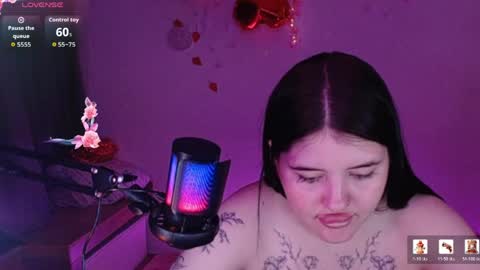 Snapshot of blackroseonee chatting on May 8, 7:08 pm blackroseonee online show from May 8, 7:08 pm