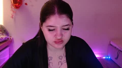 Snapshot of blackroseonee chatting on May 14, 8:37 pm blackroseonee online show from May 14, 8:37 pm