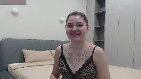 Snapshot of blackroseonee chatting on June 19, 6:56 pm blackroseonee online show from June 19, 6:56 pm