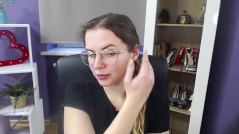 Snapshot of blackrosezoey chatting on December 30, 9:16 am Z O E Y online show from December 30, 9:16 am