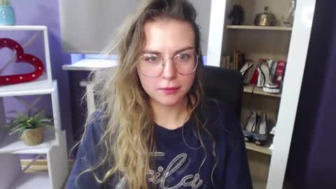 Snapshot of blackrosezoey chatting on January 6, 10:57 am Z O E Y online show from January 6, 10:57 am