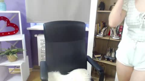 Snapshot of blackrosezoey chatting on January 7, 11:48 am Z O E Y online show from January 7, 11:48 am