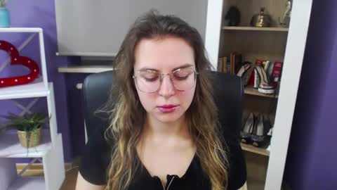 Snapshot of blackrosezoey chatting on January 10, 5:58 am Z O E Y online show from January 10, 5:58 am