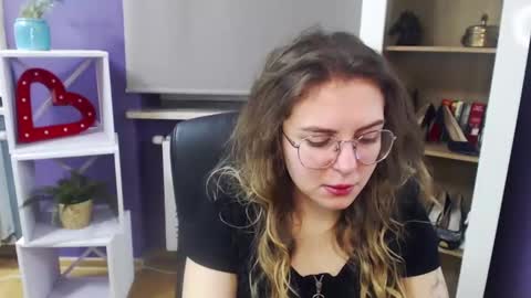 Snapshot of blackrosezoey chatting on January 24, 5:31 am Z O E Y online show from January 24, 5:31 am