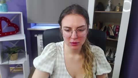 Snapshot of blackrosezoey chatting on January 30, 8:54 am Z O E Y online show from January 30, 8:54 am