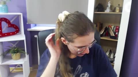 Snapshot of blackrosezoey chatting on February 4, 8:56 am Z O E Y online show from February 4, 8:56 am