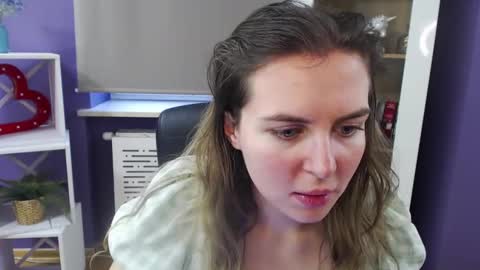 Snapshot of blackrosezoey chatting on February 10, 9:14 am Z O E Y online show from February 10, 9:14 am