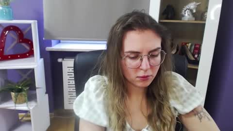 Snapshot of blackrosezoey chatting on February 11, 8:48 am Z O E Y online show from February 11, 8:48 am