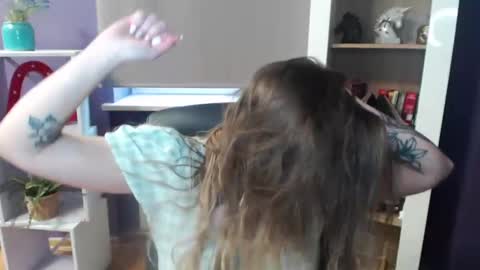 Snapshot of blackrosezoey chatting on February 19, 8:55 am Z O E Y online show from February 19, 8:55 am