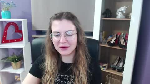 Snapshot of blackrosezoey chatting on March 3, 5:31 am Z O E Y online show from March 3, 5:31 am