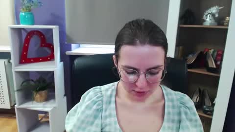 Snapshot of blackrosezoey chatting on March 10, 9:21 am Z O E Y online show from March 10, 9:21 am