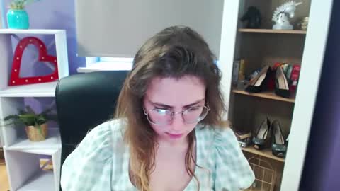 Snapshot of blackrosezoey chatting on March 11, 11:44 am Z O E Y online show from March 11, 11:44 am