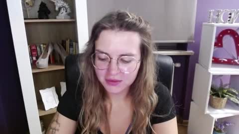 Snapshot of blackrosezoey chatting on October 13, 4:34 am Z O E Y online show from October 13, 4:34 am