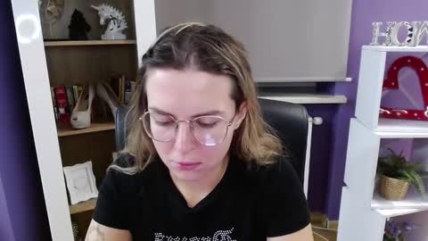 Snapshot of blackrosezoey chatting on October 16, 4:46 am Z O E Y online show from October 16, 4:46 am