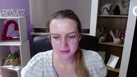 Snapshot of blackrosezoey chatting on November 28, 5:32 am Z O E Y online show from November 28, 5:32 am