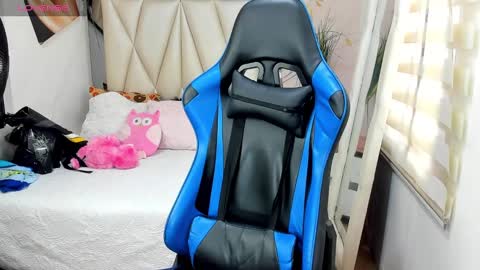 Snapshot of blacksex_boy chatting on December 5, 4:01 pm Marlon online show from December 5, 4:01 pm