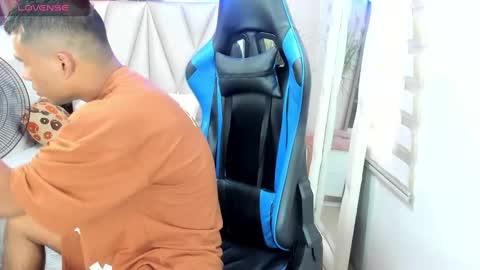 Snapshot of blacksex_boy chatting on January 21, 3:32 pm Marlon online show from January 21, 3:32 pm