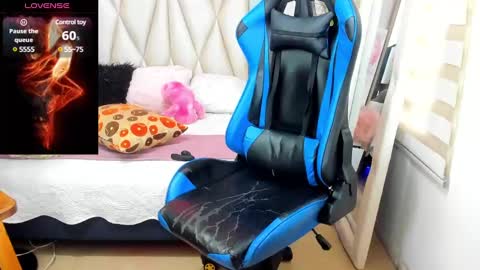 Snapshot of blacksex_boy chatting on January 24, 7:28 pm Marlon online show from January 24, 7:28 pm