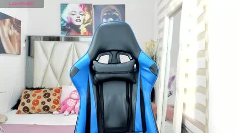 Snapshot of blacksex_boy chatting on January 26, 12:54 pm Marlon online show from January 26, 12:54 pm