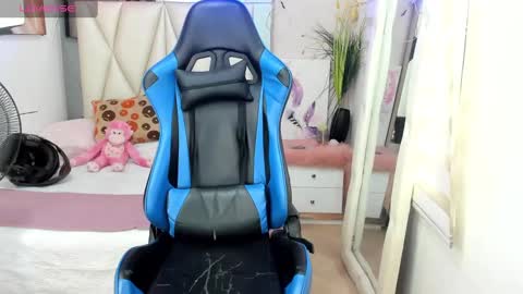 Snapshot of blacksex_boy chatting on February 2, 4:11 pm Marlon online show from February 2, 4:11 pm