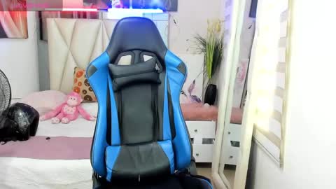 Snapshot of blacksex_boy chatting on February 3, 6:07 pm Marlon online show from February 3, 6:07 pm