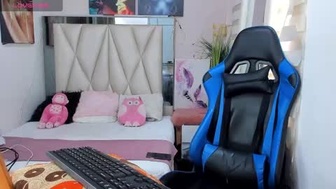 Snapshot of blacksex_boy chatting on February 7, 6:34 pm Marlon online show from February 7, 6:34 pm