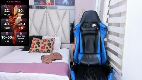 Snapshot of blacksex_boy chatting on February 18, 8:14 pm Marlon online show from February 18, 8:14 pm