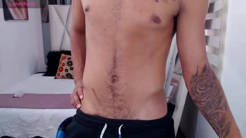 Snapshot of blacksex_boy chatting on February 20, 6:57 pm Marlon online show from February 20, 6:57 pm