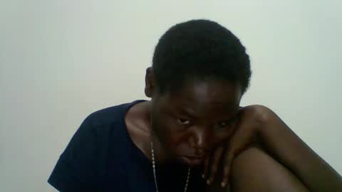 Snapshot of blacksexygal chatting on May 3, 5:24 am SARAH online show from May 3, 5:24 am