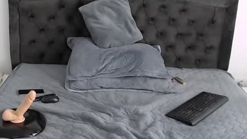 Snapshot of blackswan7777 chatting on March 11, 1:01 pm Mira online show from March 11, 1:01 pm