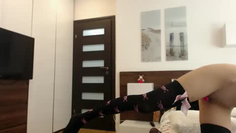 Snapshot of blacktwinkle chatting on March 12, 6:22 pm Adry online show from March 12, 6:22 pm