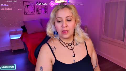Snapshot of blackwidowj chatting on January 6, 7:17 pm Johana S online show from January 6, 7:17 pm