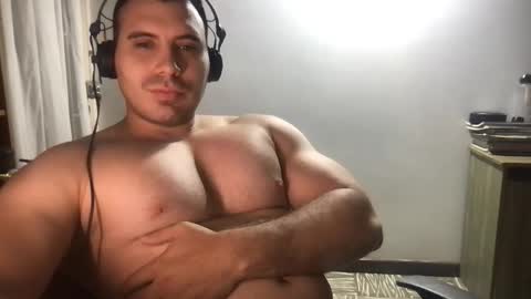 Snapshot of bladex_ chatting on April 10, 7:02 am Bladex online show from April 10, 7:02 am