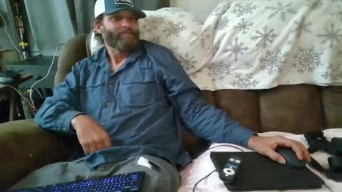Snapshot of blair_43 chatting on June 18, 1:28 am blair_43 online show from June 18, 1:28 am