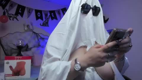 Snapshot of blair_elliis chatting on October 10, 7:24 pm Blair online show from October 10, 7:24 pm