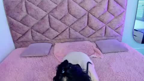 Blair  online show from December 30, 8:04 pm