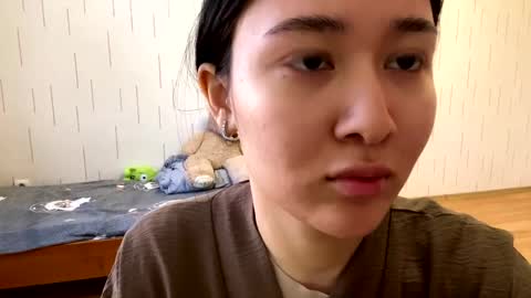 Mila online show from April 17, 3:15 pm