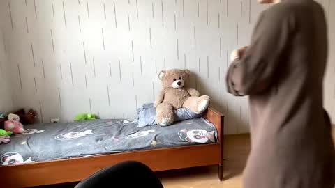 Mila online show from April 20, 9:56 am