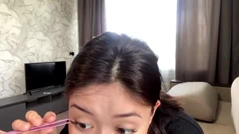 Snapshot of blairstassen chatting on June 27, 9:14 am Mila online show from June 27, 9:14 am