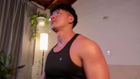 Snapshot of blake_levi chatting on March 8, 1:50 am Blake Levi Independent Model online show from March 8, 1:50 am