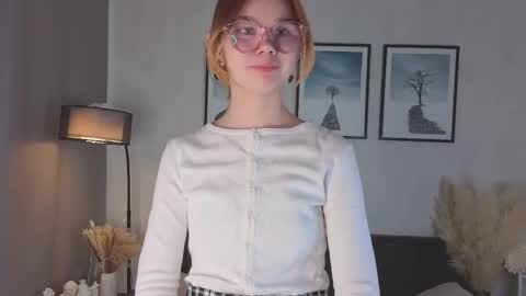 Eliza online show from October 19, 10:05 am