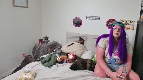 Snapshot of blakelytgirl chatting on November 10, 2:32 am Blakely Morningstar online show from November 10, 2:32 am