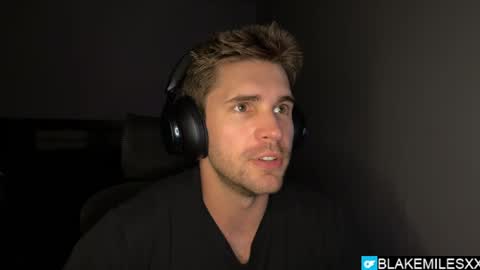 Snapshot of blakemiles2 chatting on May 17, 1:58 am Blake Miles online show from May 17, 1:58 am
