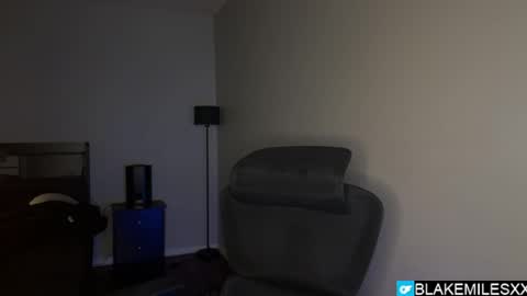 Snapshot of blakemiles2 chatting on May 19, 2:51 am Blake Miles online show from May 19, 2:51 am