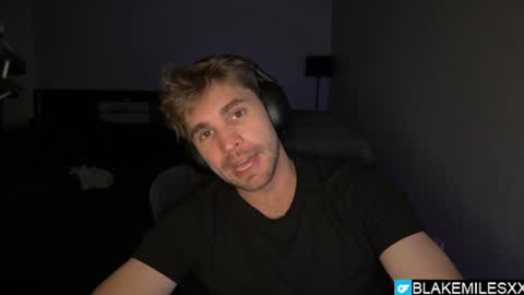 Snapshot of blakemiles2 chatting on June 11, 2:53 am Blake Miles online show from June 11, 2:53 am