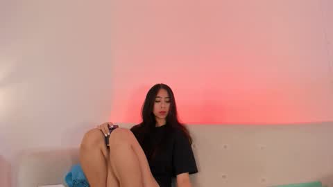  JULIE  online show from November 7, 3:06 am