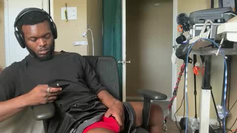 Snapshot of blakjag chatting on November 3, 9:48 pm Blackjag00 online show from November 3, 9:48 pm