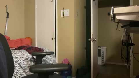 Snapshot of blakjag chatting on December 1, 3:33 am Blackjag00 online show from December 1, 3:33 am