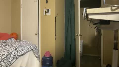 Snapshot of blakjag chatting on December 1, 4:23 pm Blackjag00 online show from December 1, 4:23 pm